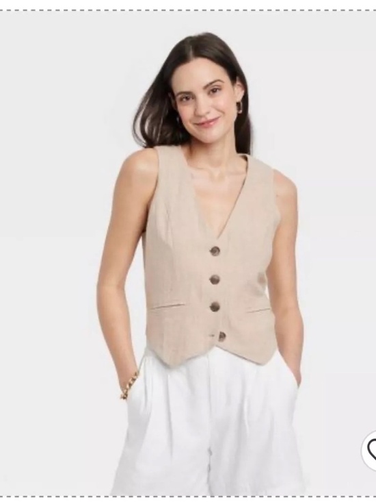 American Eagle Outfitters Tops - American Eagle linen blend tan button down vest M preppy clean girl
